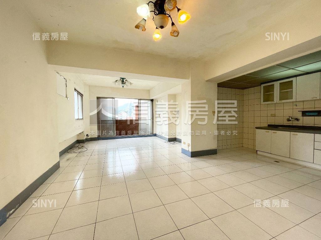 新店捷運站前大廈房屋室內格局與周邊環境