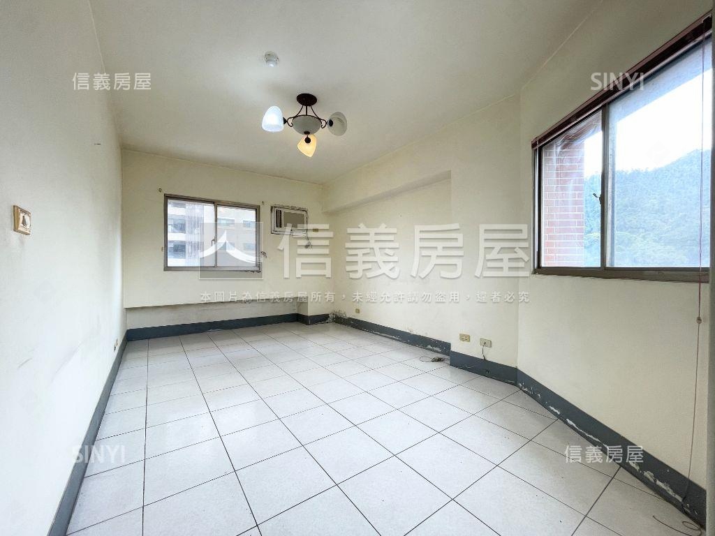 新店捷運站前大廈房屋室內格局與周邊環境