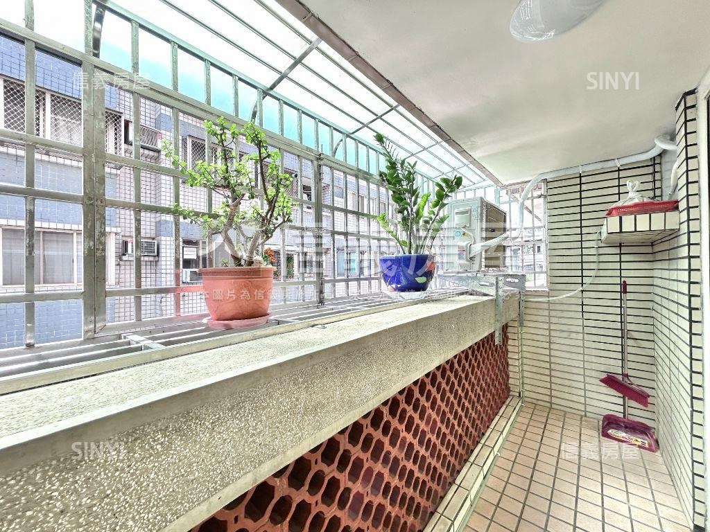 西屯區學區宅屋況美大四房房屋室內格局與周邊環境