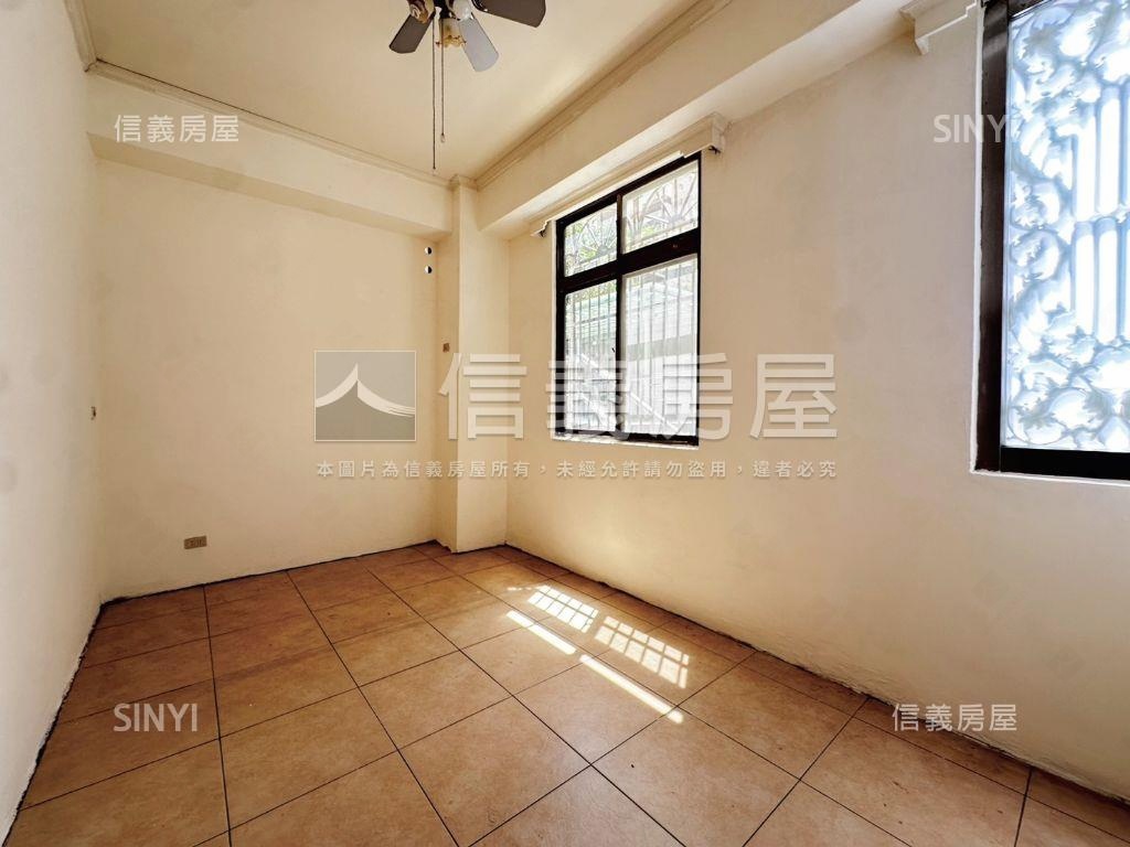 師院名盧雙出入口好好住房屋室內格局與周邊環境