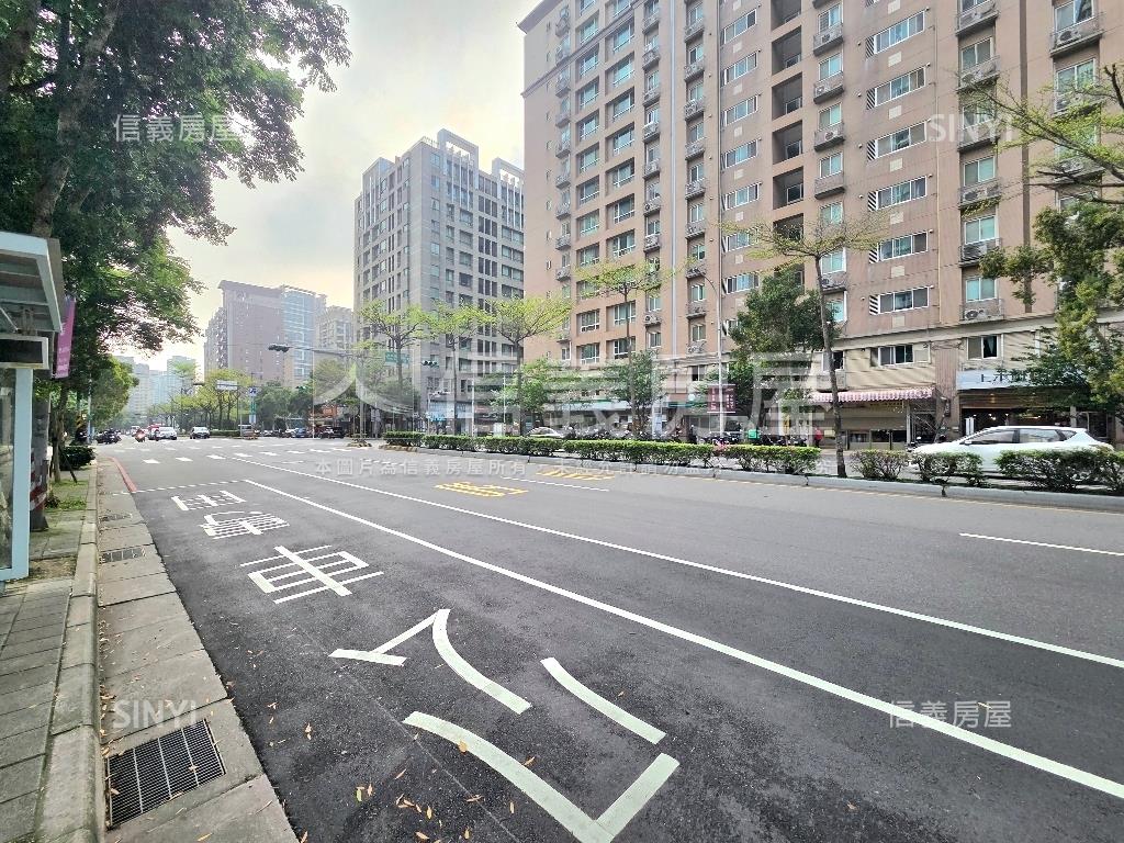 精華地點◀夢想之都店面▶房屋室內格局與周邊環境