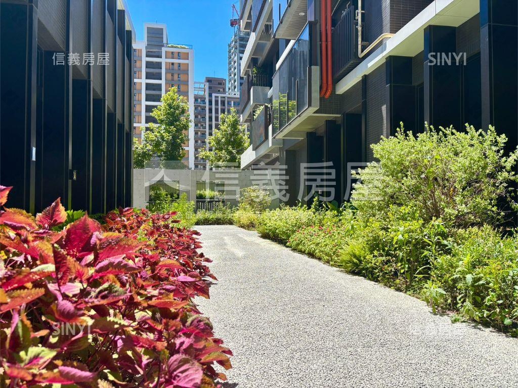 ★鑫建築高樓三房車位房屋室內格局與周邊環境