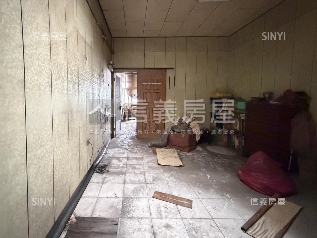 仁德中正路二段臨路地房屋室內格局與周邊環境