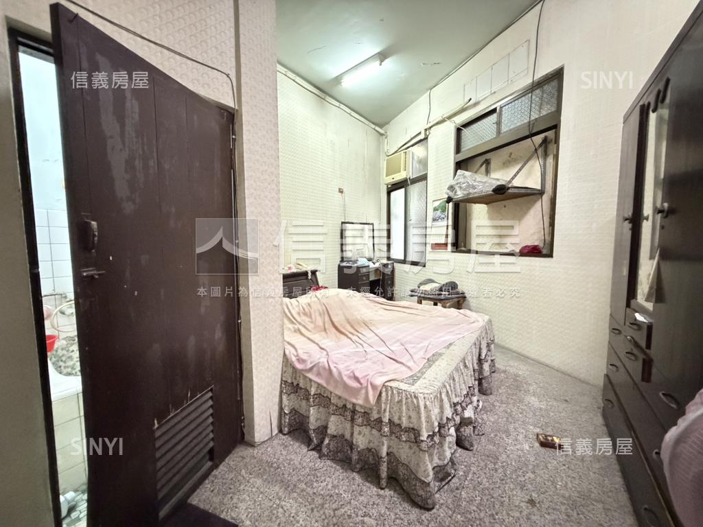 仁德中正路二段臨路地房屋室內格局與周邊環境