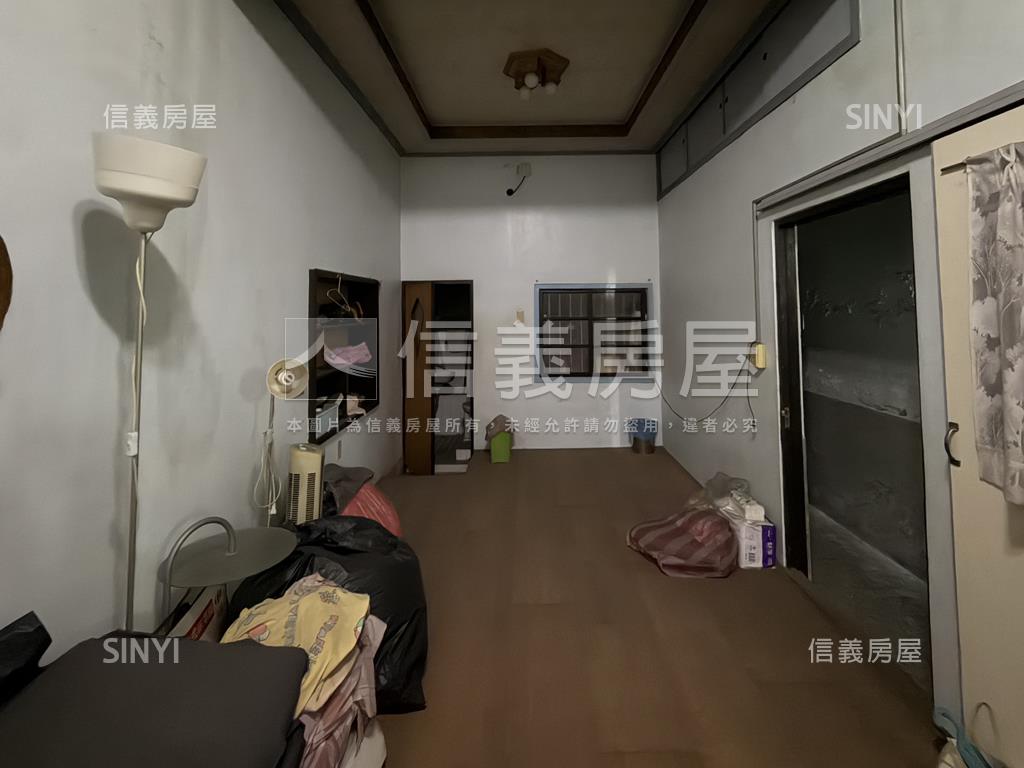 仁德中正路二段臨路地房屋室內格局與周邊環境