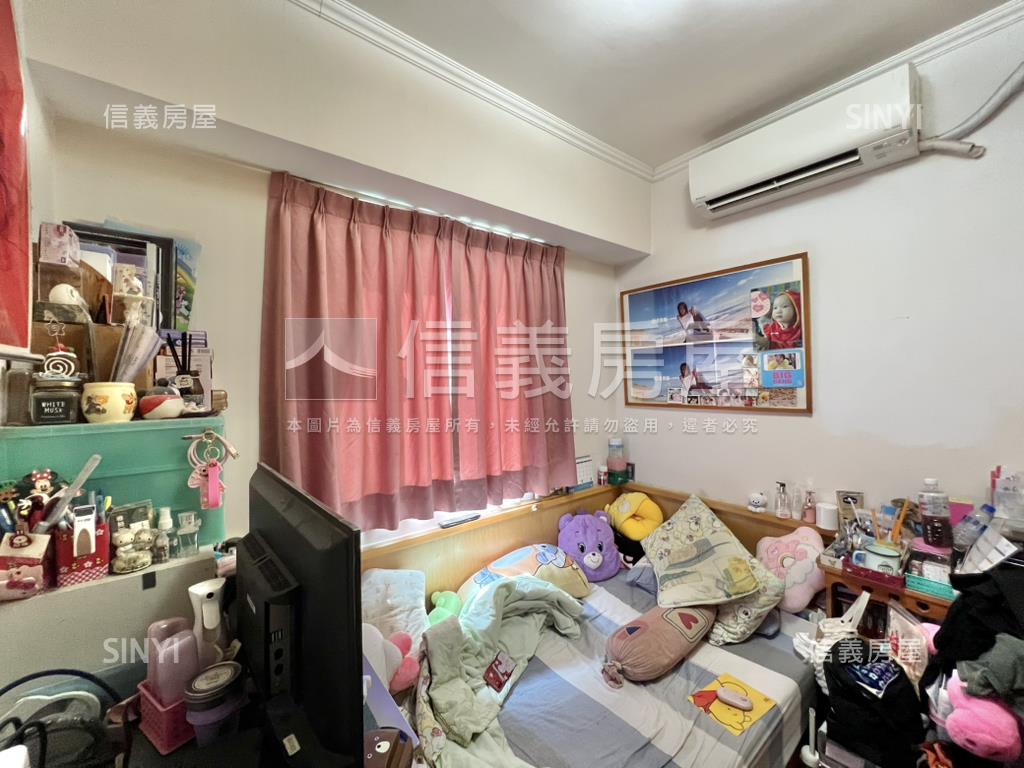 專任Ｅ美樂地三房雙車位房屋室內格局與周邊環境