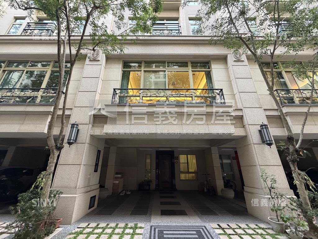 尊榮·走進春天城堡別墅房屋室內格局與周邊環境