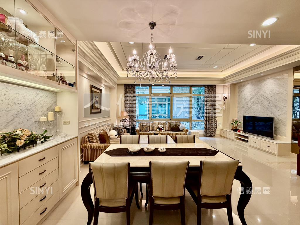 尊榮·走進春天城堡別墅房屋室內格局與周邊環境