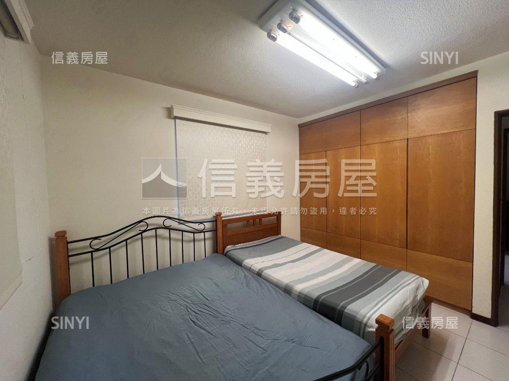 近園區三房車位房屋室內格局與周邊環境