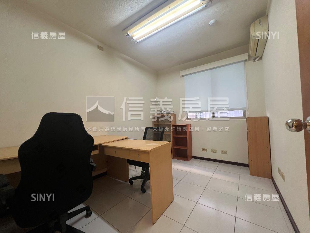 近園區三房車位房屋室內格局與周邊環境