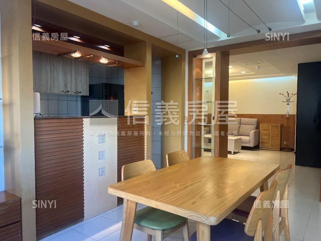 近園區三房車位房屋室內格局與周邊環境