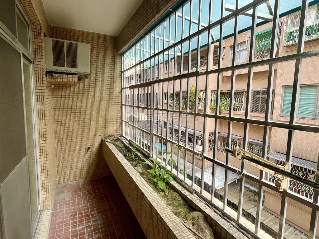 國泰裕農新城三樓寓房屋室內格局與周邊環境