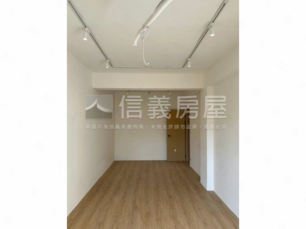 全新翻修捷運三樓美寓房屋室內格局與周邊環境