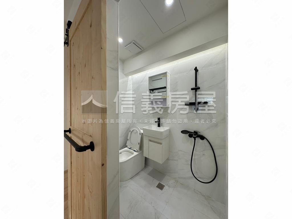 全新翻修捷運三樓美寓房屋室內格局與周邊環境