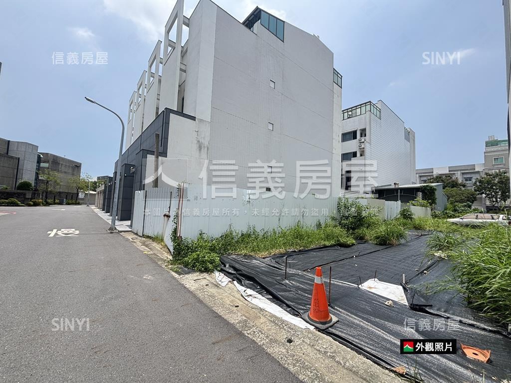 頂美寬約５．６米圓夢土地房屋室內格局與周邊環境