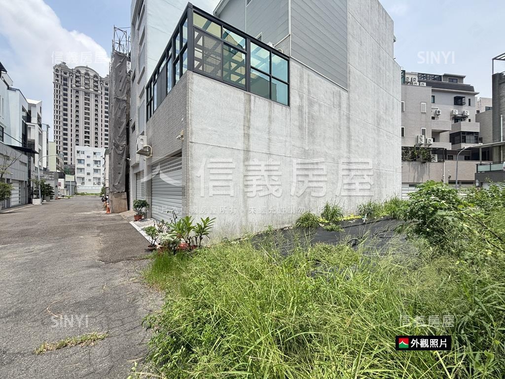 頂美寬約５．６米圓夢土地房屋室內格局與周邊環境