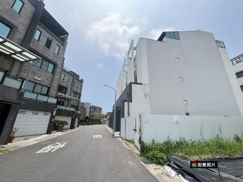 頂美寬約５．６米圓夢土地