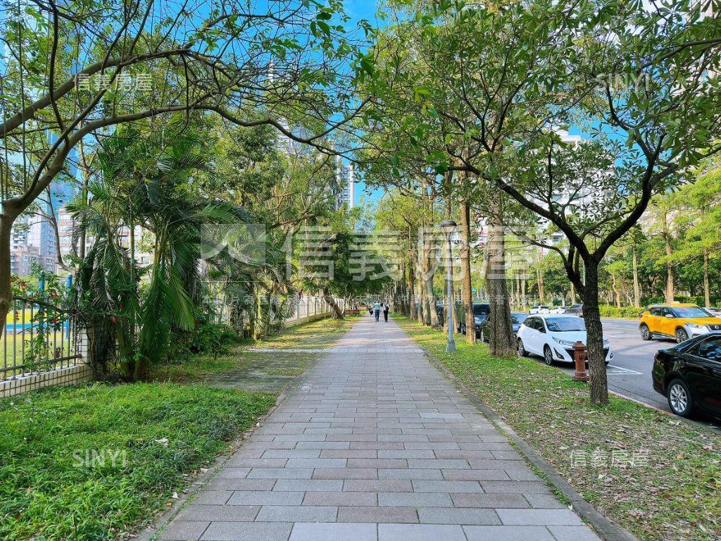 【專任】信義低總價店面房屋室內格局與周邊環境