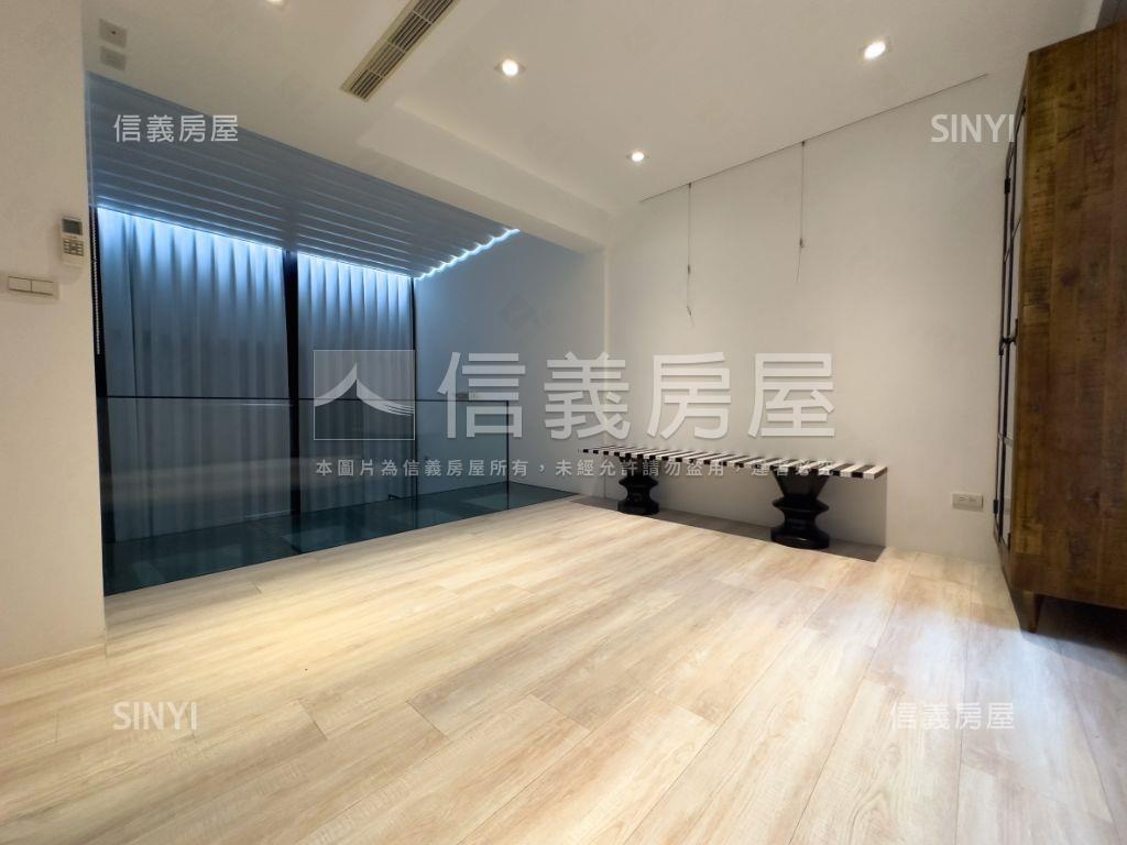 現代奢華別墅稀有釋出房屋室內格局與周邊環境