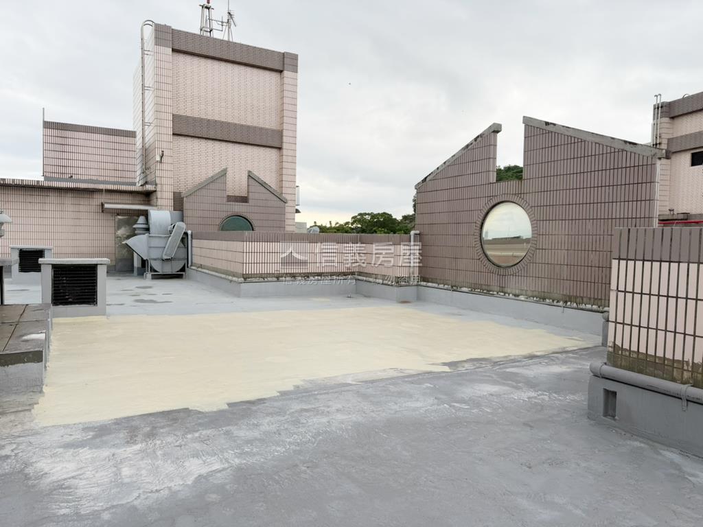 大慶榕莊美景三房車位房屋室內格局與周邊環境