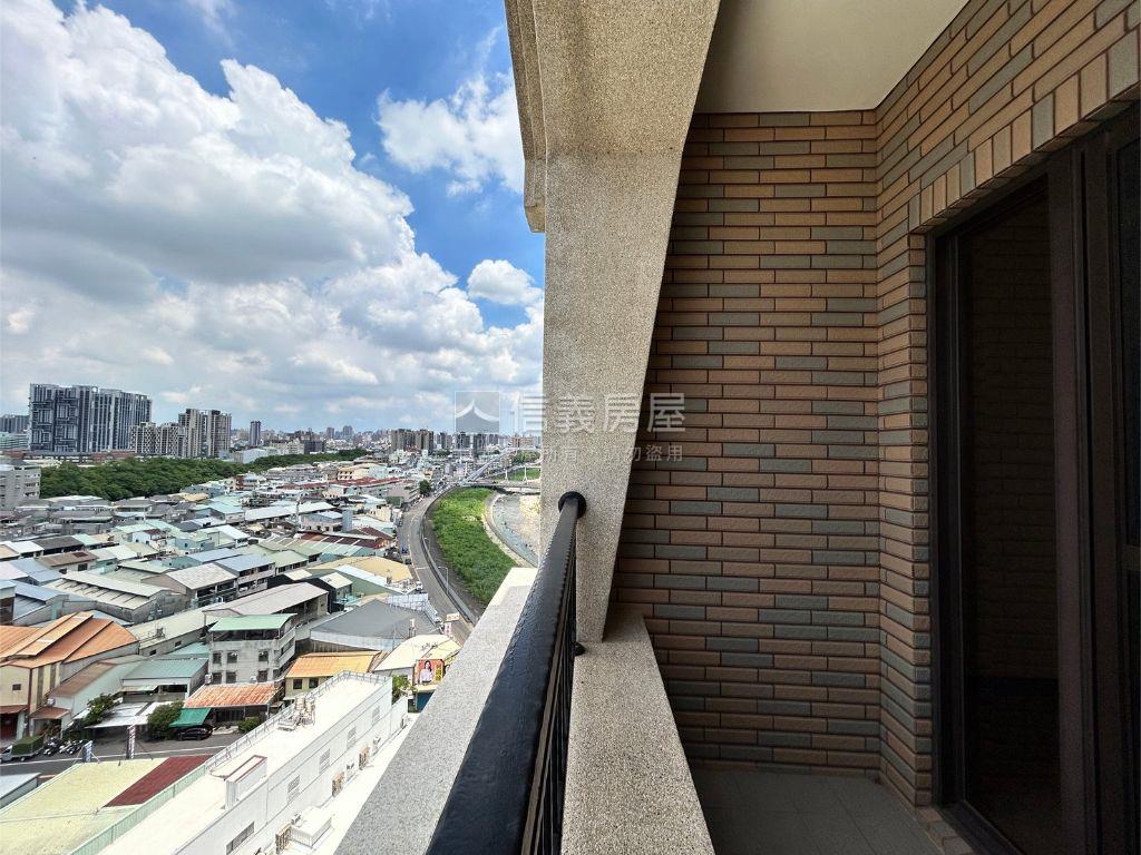 東區夏卡爾景觀視野平車房屋室內格局與周邊環境