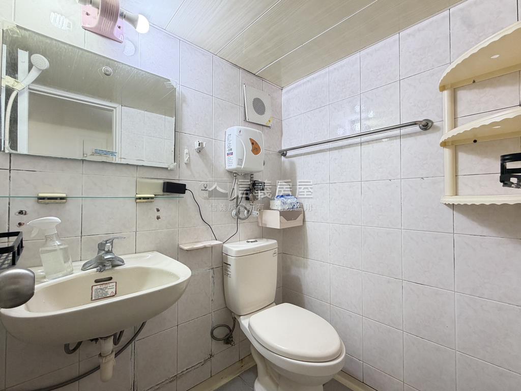 萬能及第邊間景觀宅房屋室內格局與周邊環境