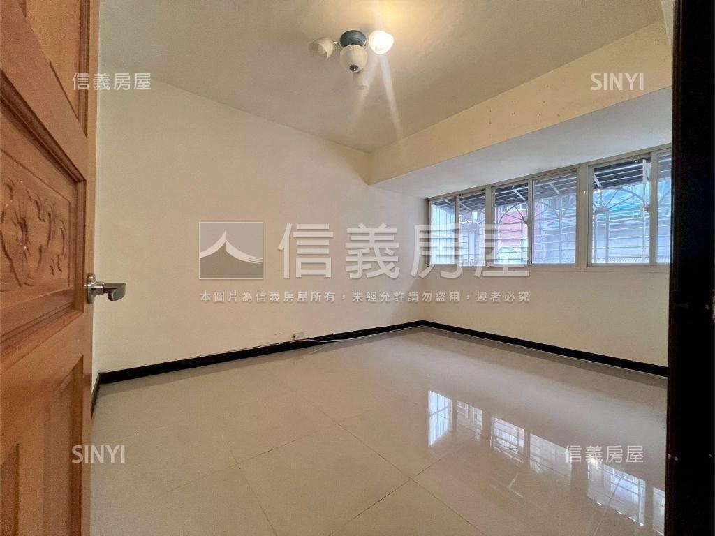 錦和圓通路３房成家低總價房屋室內格局與周邊環境