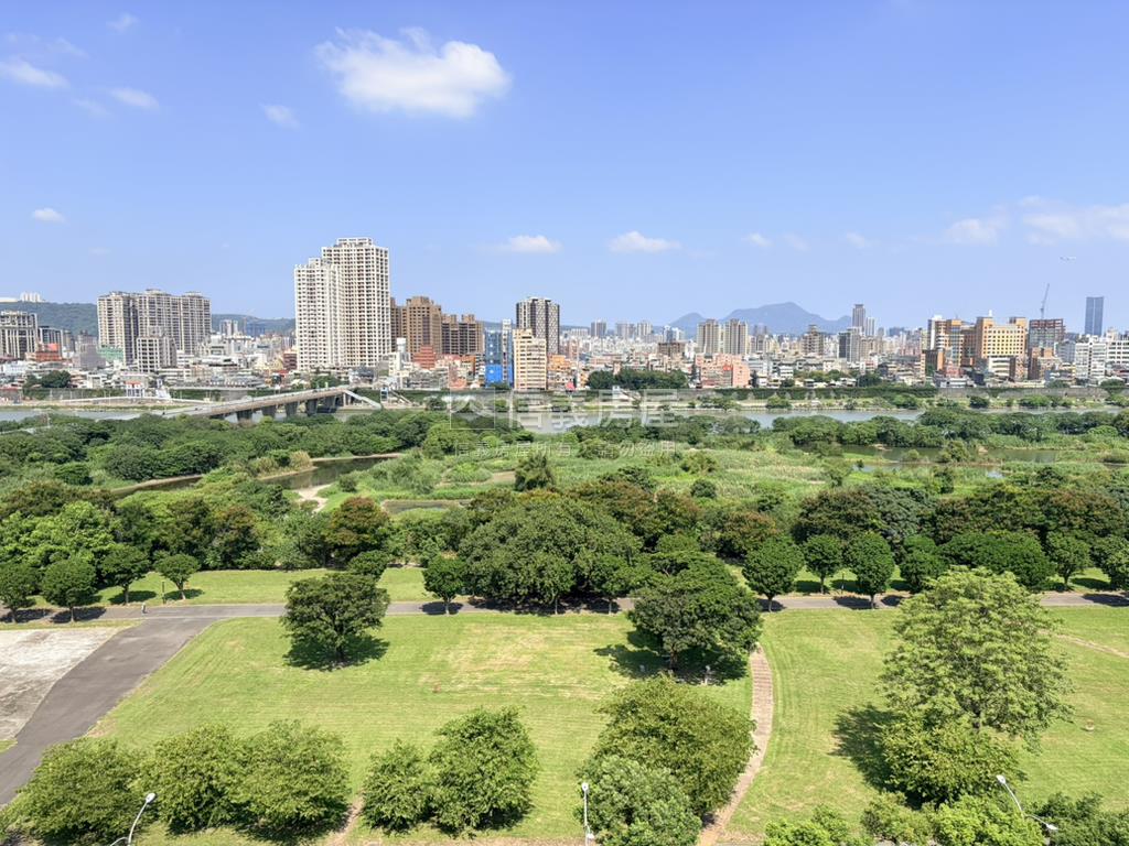 立信景觀～邊間三房車位房屋室內格局與周邊環境