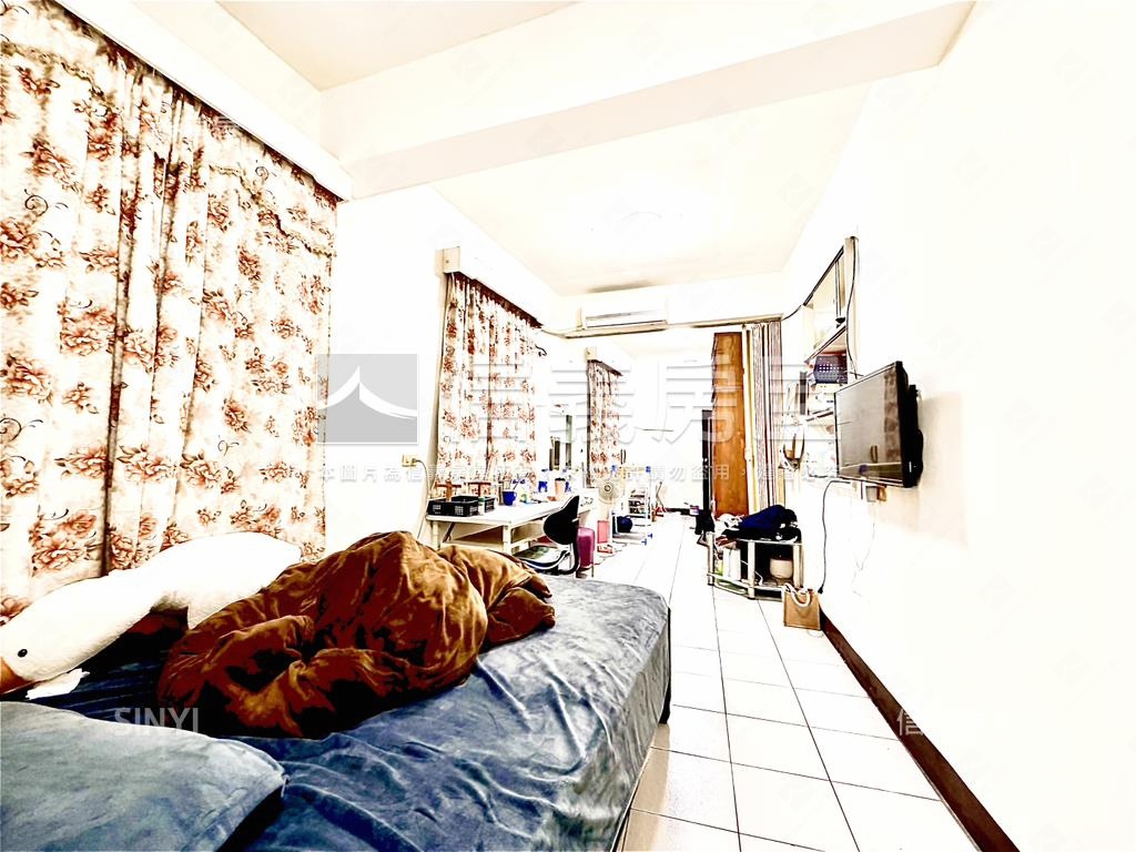 未來捷運二樓美寓房屋室內格局與周邊環境