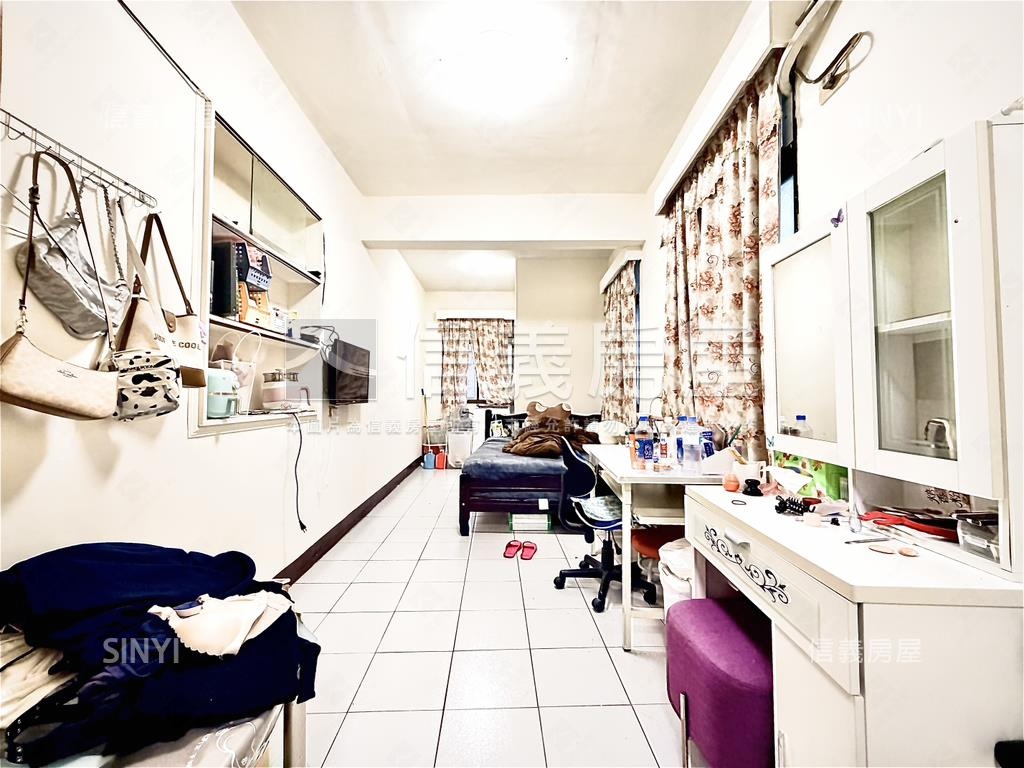 未來捷運二樓美寓房屋室內格局與周邊環境