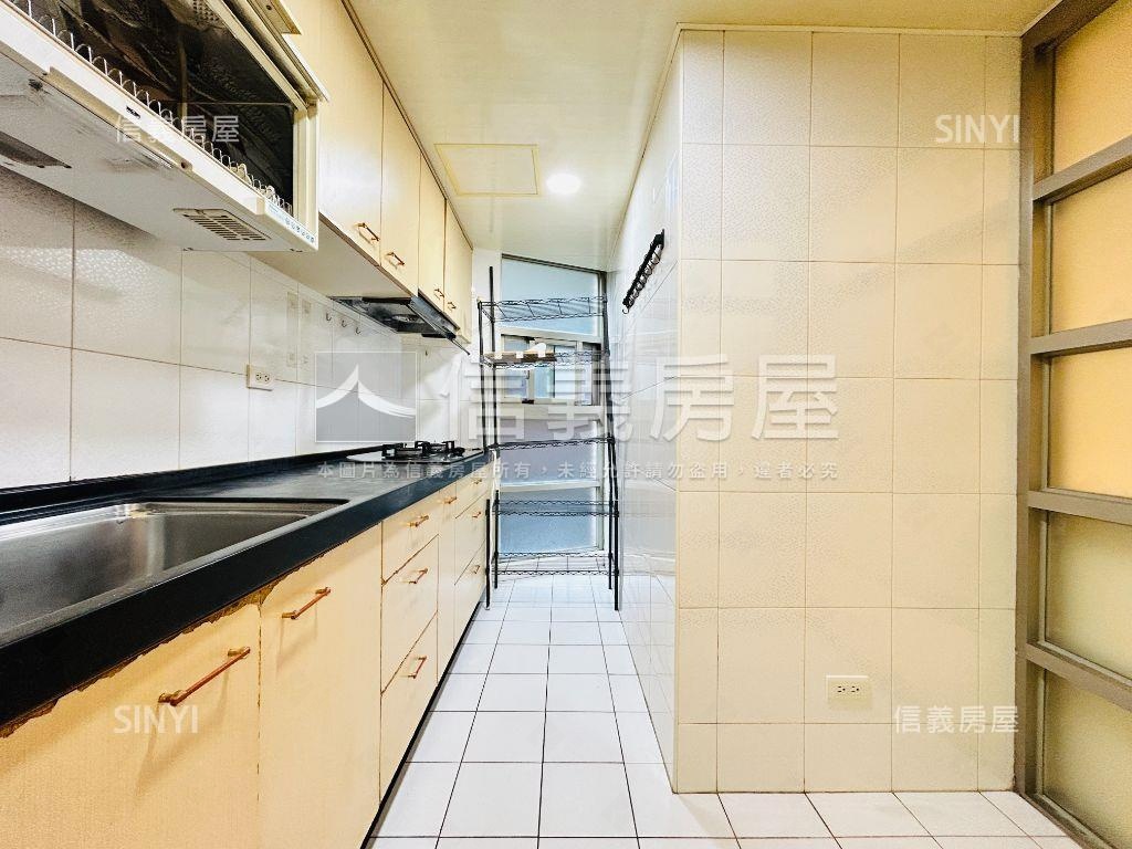 近中正堂採光新婚美屋房屋室內格局與周邊環境