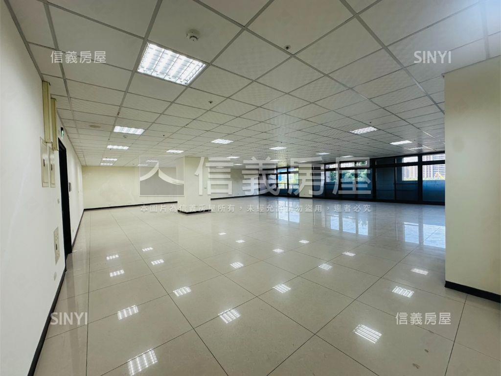 桃園高鐵站前第一排金商辦房屋室內格局與周邊環境