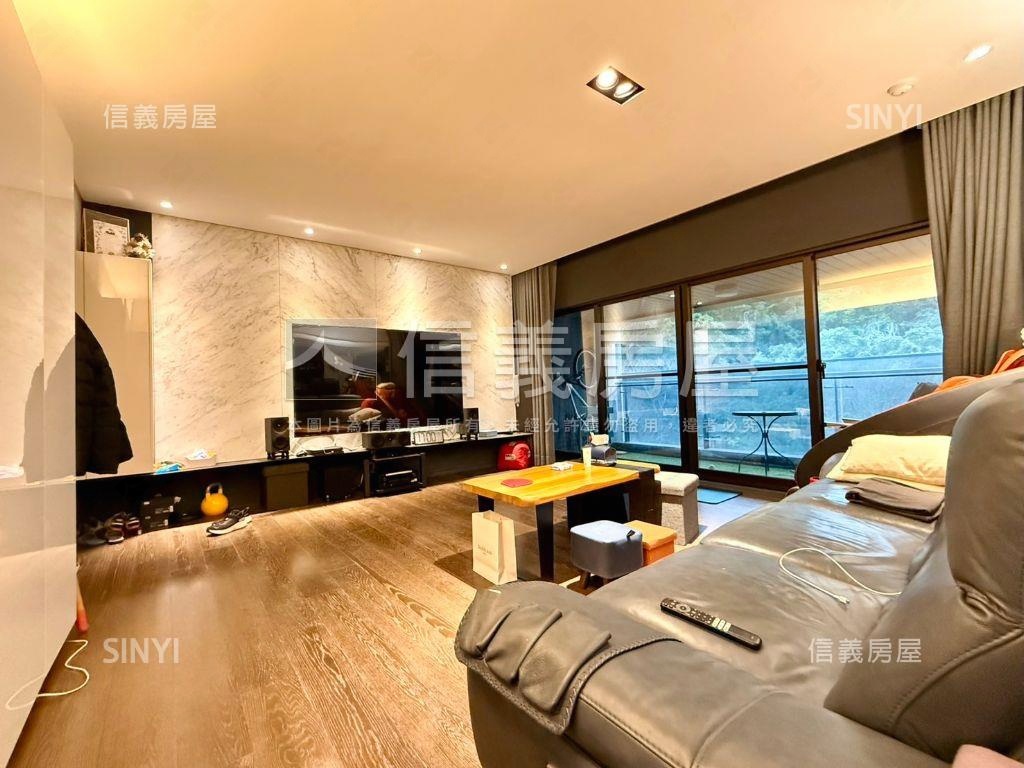 近美麗華雙併名宅三房大戶房屋室內格局與周邊環境