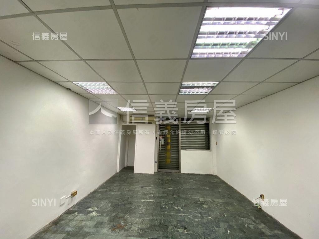 通化商圈．人潮店面工作室房屋室內格局與周邊環境