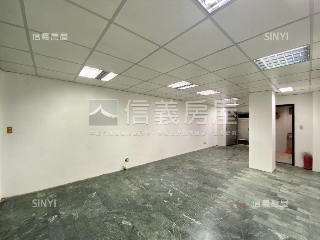 通化商圈．人潮店面工作室房屋室內格局與周邊環境