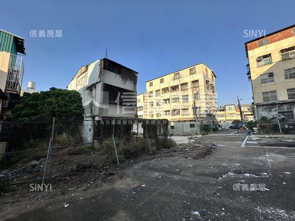 台中近交流道住二土地房屋室內格局與周邊環境