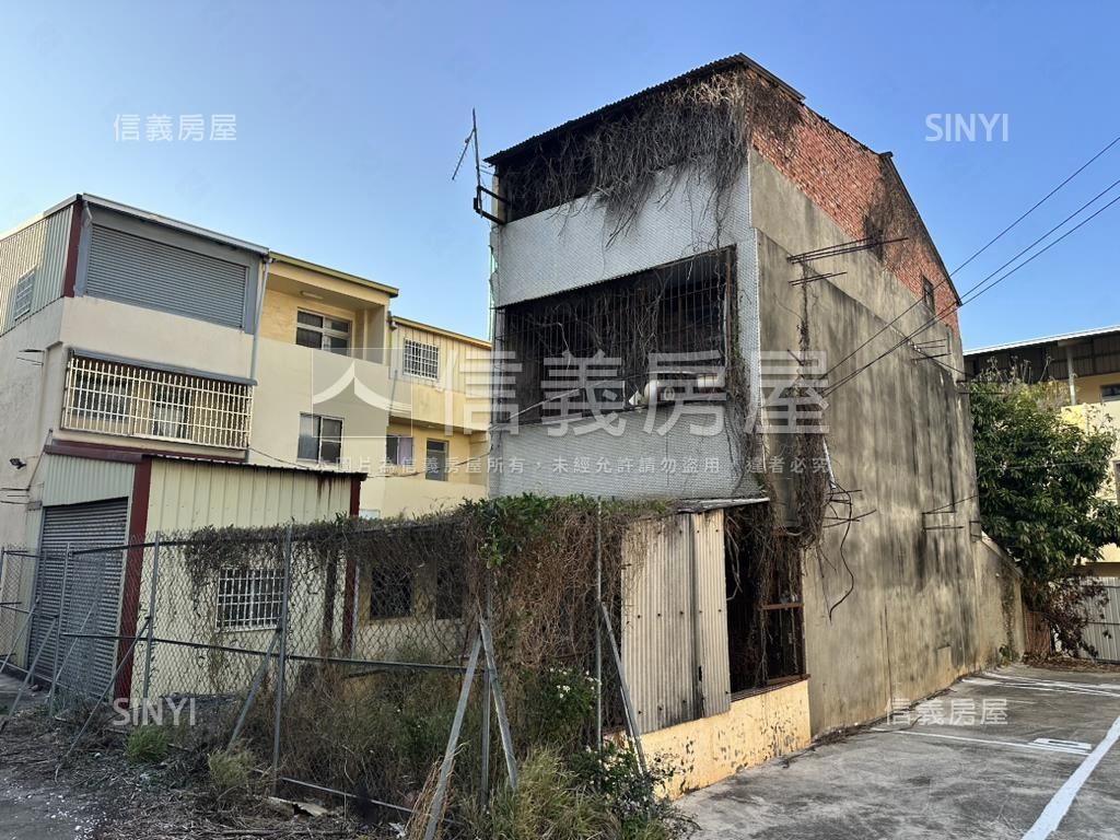 台中近交流道住二土地房屋室內格局與周邊環境