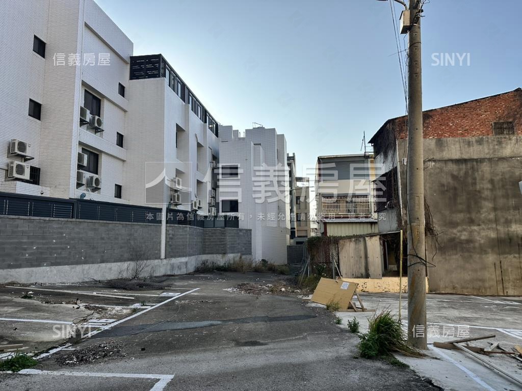 台中近交流道住二土地房屋室內格局與周邊環境