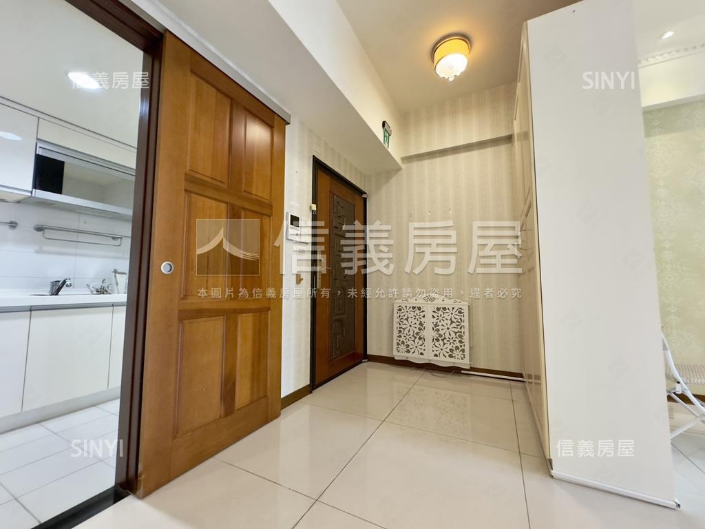 雙子星常殷君天廈４房房屋室內格局與周邊環境