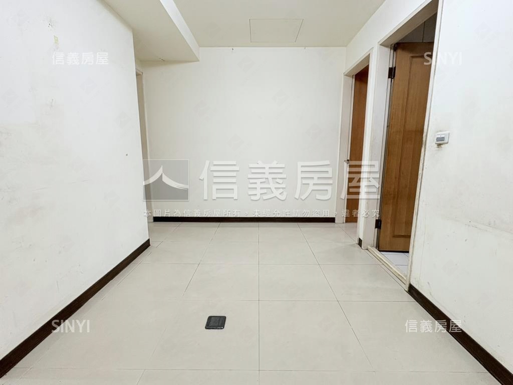 花都方正明亮三房房屋室內格局與周邊環境