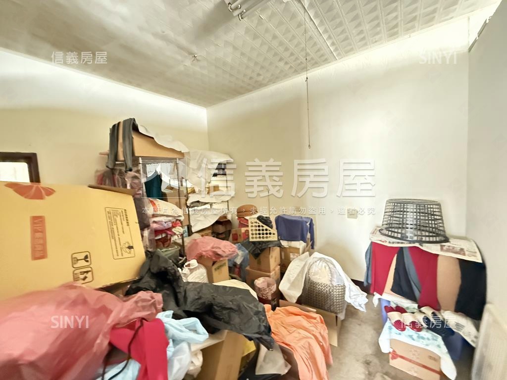 西屯水湳大鵬國小旁透天房屋室內格局與周邊環境