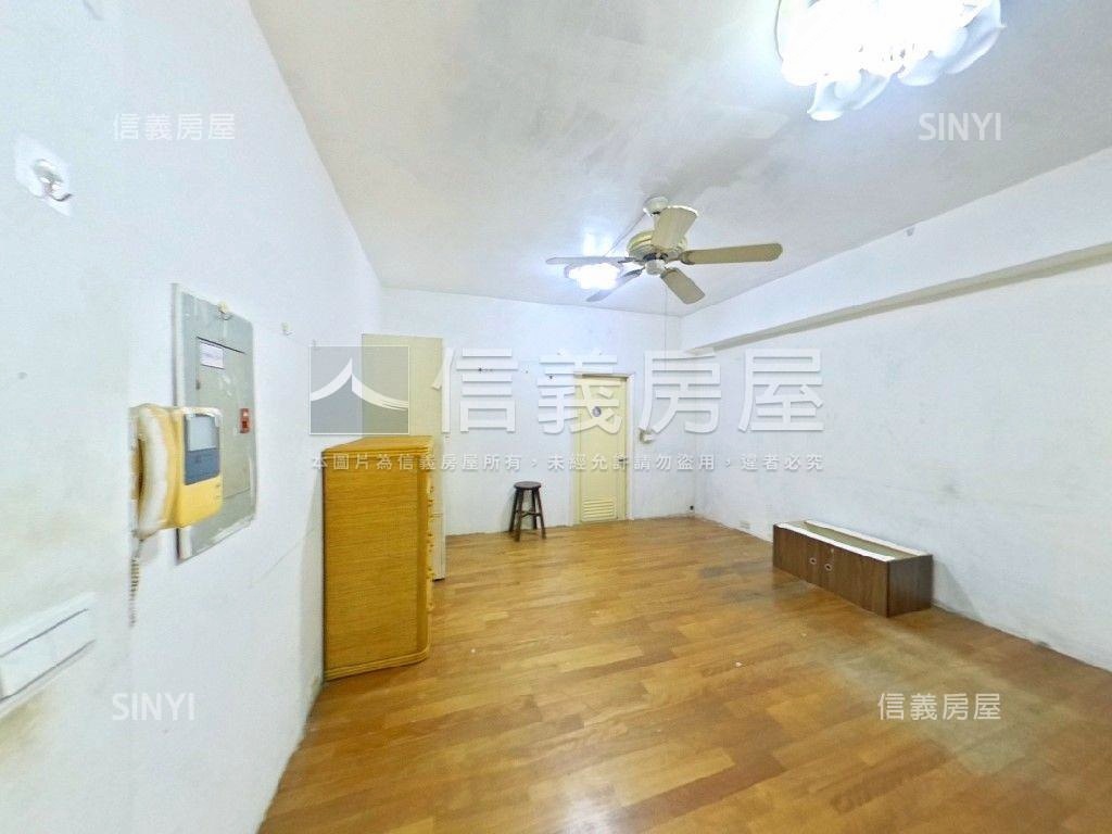 近三民國小經國雅舍房屋室內格局與周邊環境