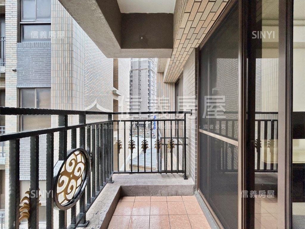 自由大道美兩房車位房屋室內格局與周邊環境