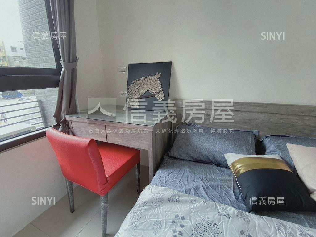 巨蛋角窗整棟電梯收租房屋室內格局與周邊環境