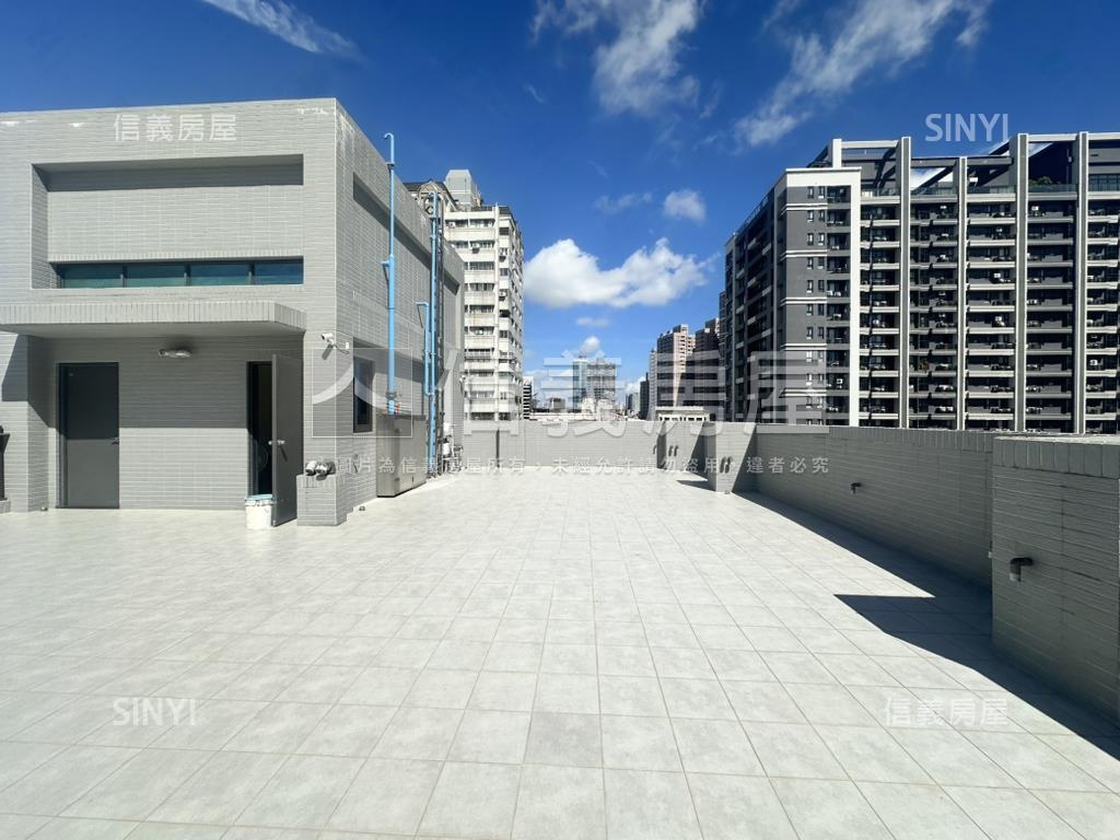 巨蛋角窗整棟電梯收租房屋室內格局與周邊環境