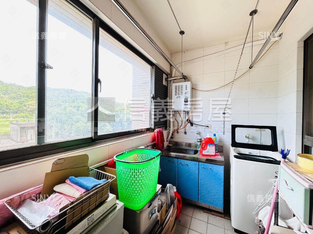 【稀有】邊間採光三房車位房屋室內格局與周邊環境