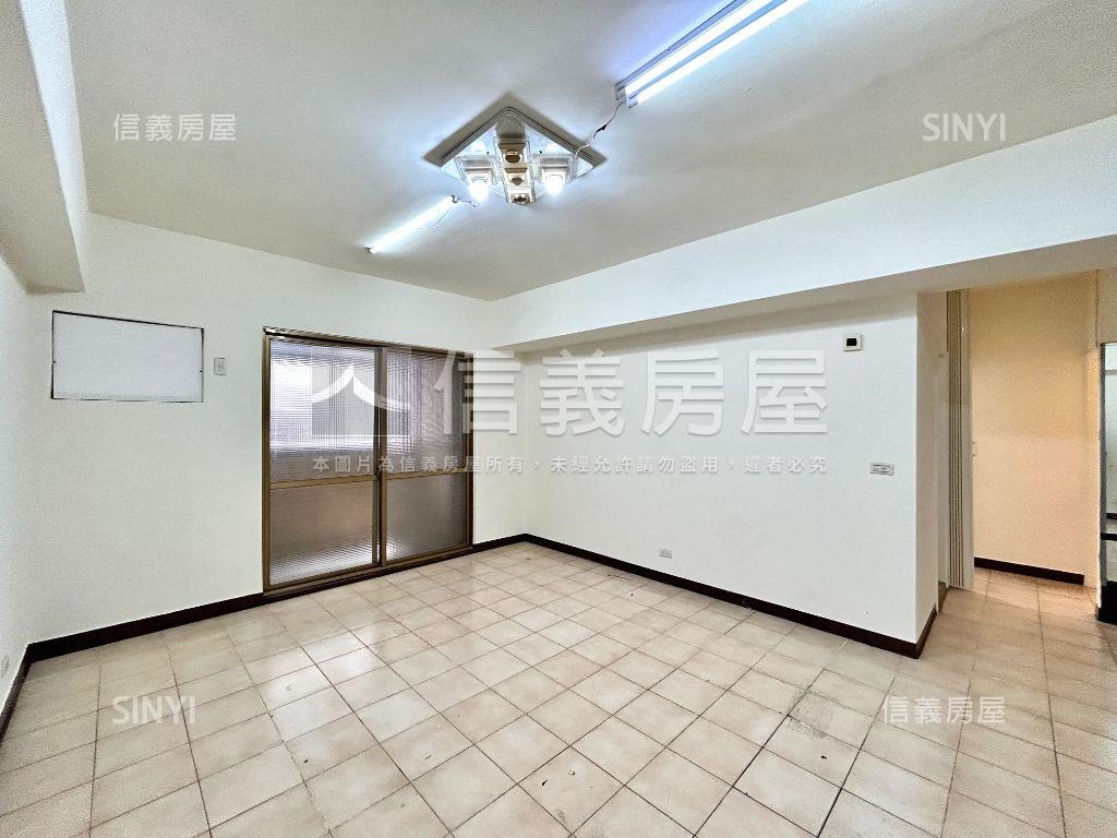 南寧方正電梯三房房屋室內格局與周邊環境
