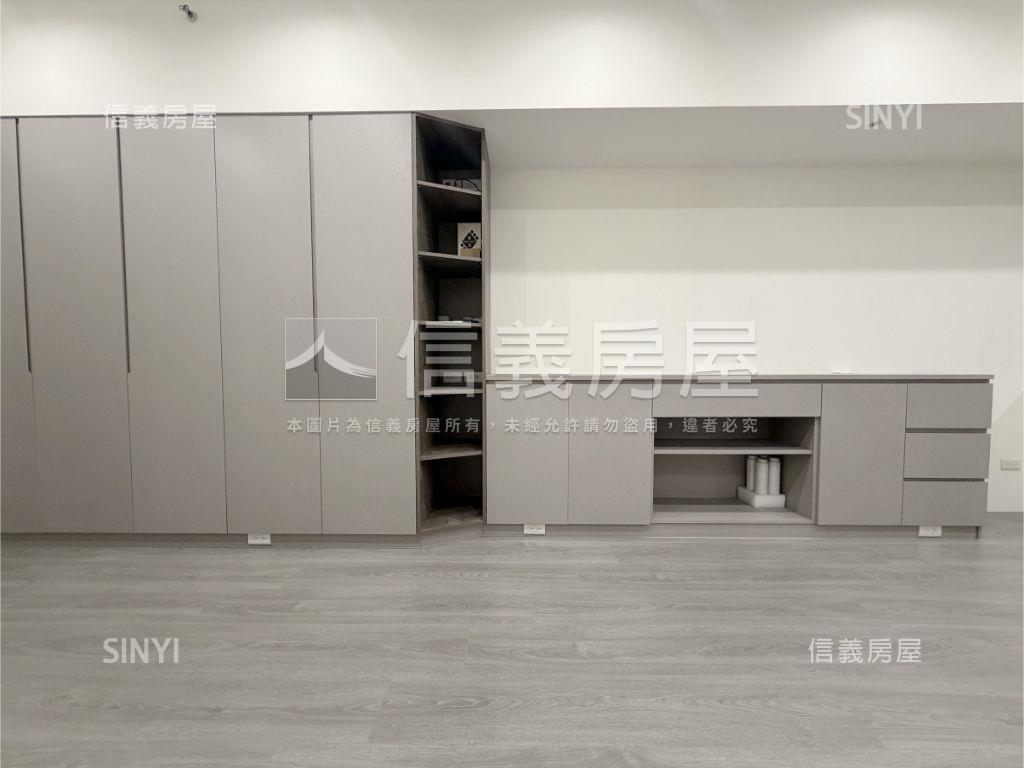 專任‧畫世紀裝潢美二房房屋室內格局與周邊環境