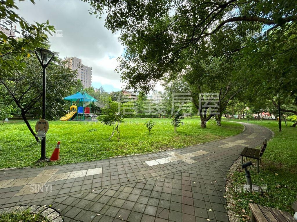 面公園雙衛浴開窗美寓房屋室內格局與周邊環境