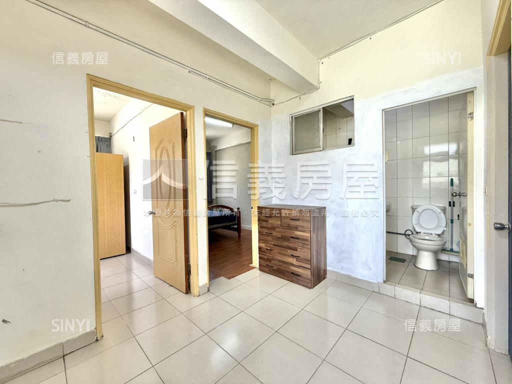 好近！走路就到南紡公寓房屋室內格局與周邊環境